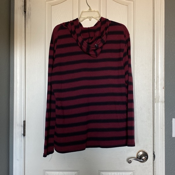 Zoo York Maroon-Black Striped Hooded T-Shirt - Picture 2 of 4